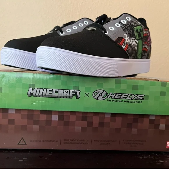 NWT’s Heelys Pro 20 Minecraft Black Green Graphic Low-Top Wheel Sneaker Shoes - Picture 3 of 5